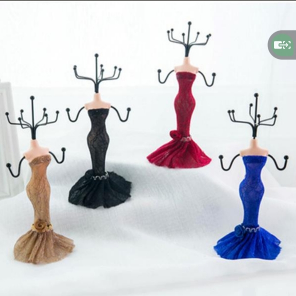 jewelry display stand mannequin red dress - Picture 5 of 6